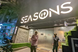 SEASONS Restaurant & Café image