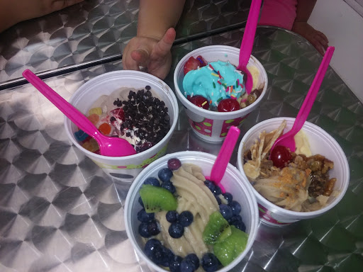 Frozen Yogurt Shop «Sweet Frog», reviews and photos, 4871 US-90, Pace, FL 32571, USA