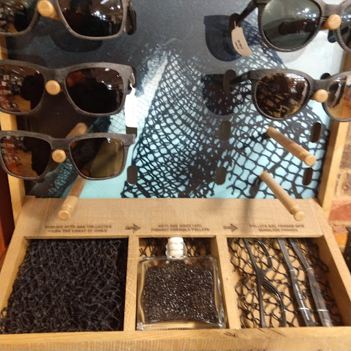 Clothing Store «Patagonia Atlanta», reviews and photos, 34 E Andrews Dr NW, Atlanta, GA 30305, USA