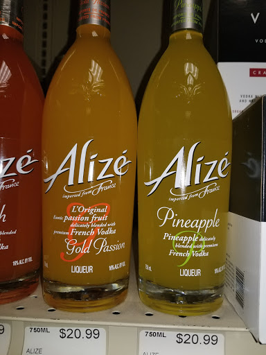 Liquor Store «Pope Wine & Liquor Store», reviews and photos, 2799 NY-112, Medford, NY 11763, USA