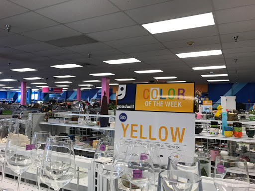 Thrift Store «Goodwill Retail Store & Donation Center», reviews and photos