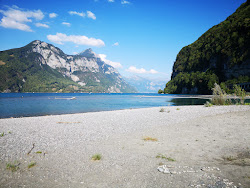 Zdjęcie Gasi Strand i jego piękne krajobrazy