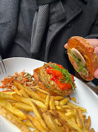 Hamburger du CAFÉ RESTAURANT SUZANNE (Purple Food) à Paris - n°10