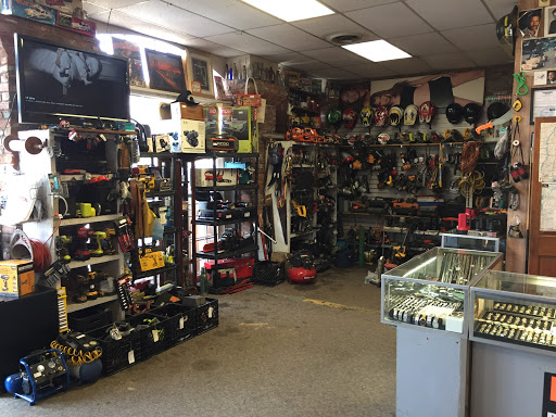 Pawn Shop «Riverside Pawn & Jewelry», reviews and photos, 700 China St # 100, Vicksburg, MS 39183, USA