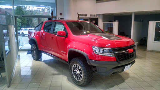 Cadillac Dealer «Holiday Chevrolet Cadillac», reviews and photos, 543 2nd St, Williamsburg, VA 23185, USA