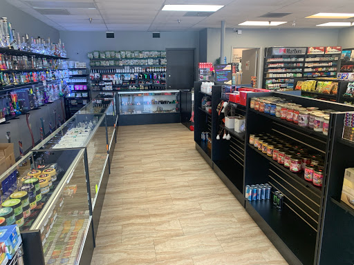 Tobacco Shop «Smoke Hut Smoke Shop», reviews and photos, 11902 Blue Ridge Boulevard g, Grandview, MO 64030, USA