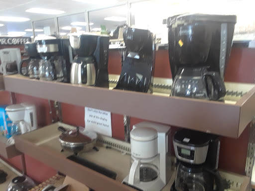 Thrift Store «Hendersonville Samaritan Thrift Store», reviews and photos, 116 Dunn St, Hendersonville, TN 37075, USA