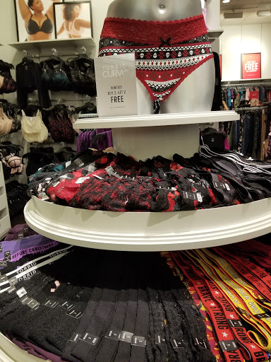 Clothing Store «Torrid», reviews and photos, 2270 E Williams Field Rd Suite # 684, Gilbert, AZ 85296, USA