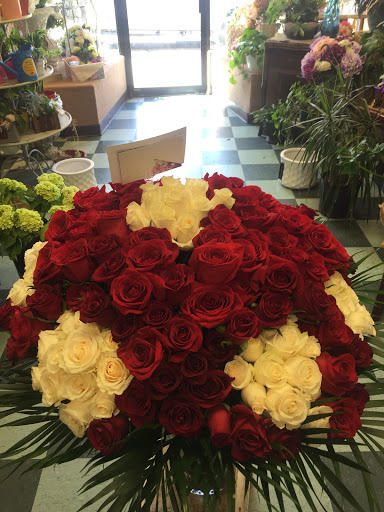 Florist «Sunset Florist», reviews and photos, 470 Bergen Blvd, Ridgefield, NJ 07657, USA