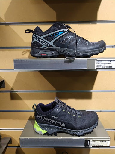 Camping Store «REI», reviews and photos, 9755 Northlake Centre Pkwy, Charlotte, NC 28216, USA