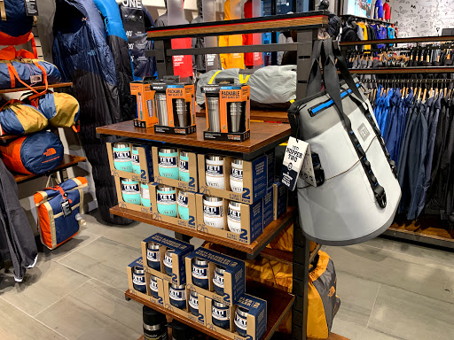 Clothing Store «The North Face», reviews and photos, 166 South Avenue, Bloomington, MN 55425, USA