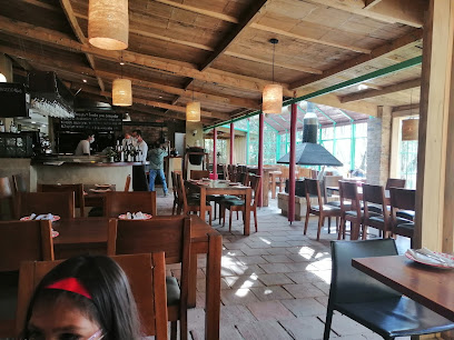 Restaurante Oriente - Guatavita - Sesquile km 8,2, Guatavita, Cundinamarca, Colombia
