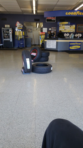 Tire Shop «WATERBURY TIRE AND AUTO SERVICE», reviews and photos, 144 Thomaston Ave, Waterbury, CT 06702, USA