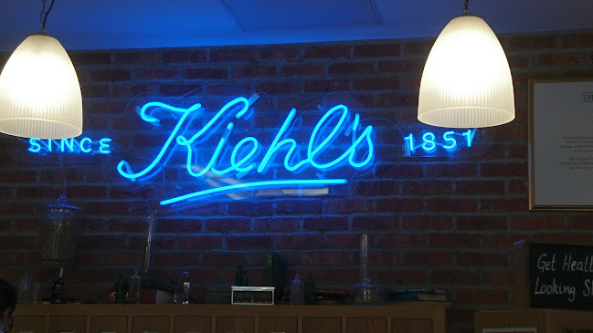 Kiehl's - Cosmetics store