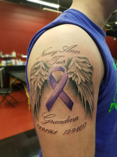 Tattoo Shop «Sarenity Tattoo & Piercing in Birchwood Mall», reviews and photos, 4350 24th Ave, Fort Gratiot Twp, MI 48059, USA