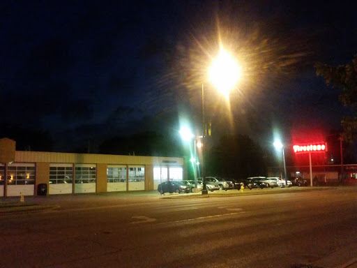 Tire Shop «Firestone Complete Auto Care», reviews and photos, 5600 South La Grange Road, La Grange, IL 60525, USA