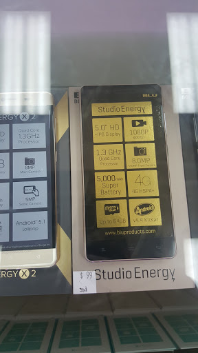 Cell Phone Store «BLU STORE - Professional Wireless LLC», reviews and photos, 2858 NW 72nd Ave, Miami, FL 33122, USA