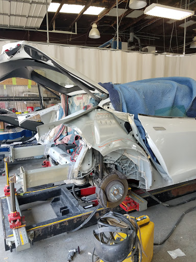 Auto Body Shop «Rosslyn Auto Body Co», reviews and photos, 6015 Farrington Ave, Alexandria, VA 22304, USA