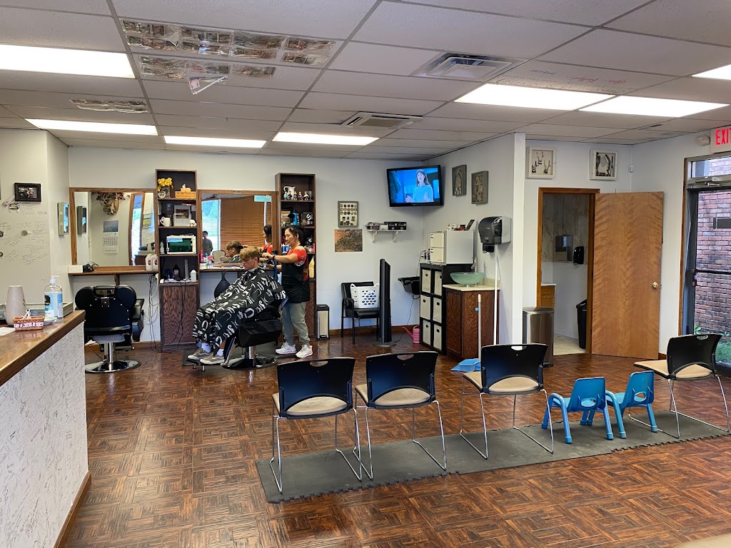 Sook's Barber Shop 40160