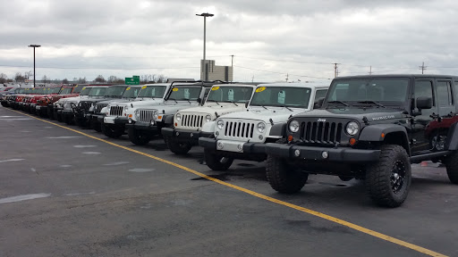 Jeep Dealer «Summit Automotive Chrysler Dodge Jeep Ram», reviews and photos, 815 S Rolling Meadows Dr, Fond du Lac, WI 54937, USA