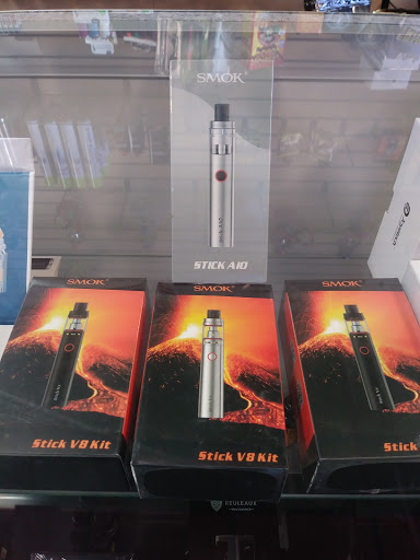 Tobacco Shop «Zaragoza Smoke Shop», reviews and photos, 835 N Zaragoza Rd Suite F, El Paso, TX 79907, USA