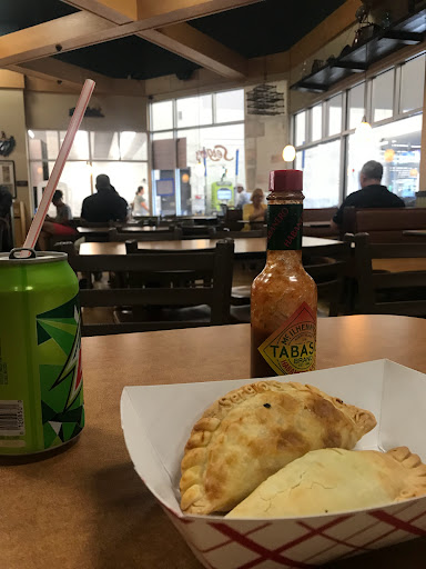 Department Store «Walmart Supercenter», reviews and photos, 9300 NW 77th Ave, Hialeah Gardens, FL 33016, USA