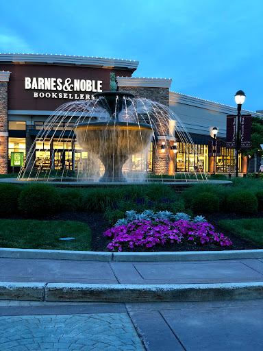 Book Store «Barnes & Noble», reviews and photos, 2960 Center Valley Pkwy, Center Valley, PA 18034, USA