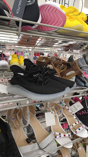 Clothing Store «Burlington Coat Factory», reviews and photos, 5766 Buford Hwy NE, Doraville, GA 30340, USA