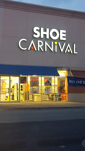 Shoe Store «Shoe Carnival», reviews and photos, 1660 Douglas Rd, Oswego, IL 60543, USA