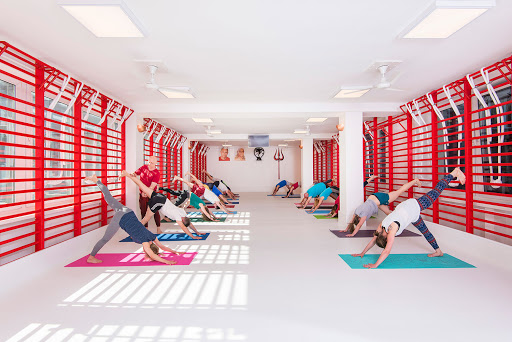 Yoga Institute Sławomir Bubicz