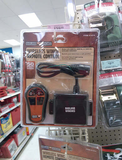 Hardware Store «Harbor Freight Tools», reviews and photos, 668 N. Riverside, Clarksville, TN 37040, USA