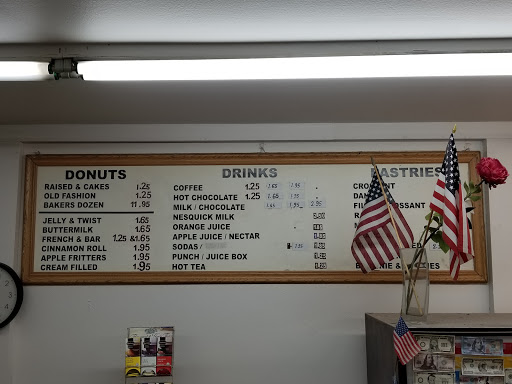 Donut Shop «Donut Wheel», reviews and photos, 2017 First St, Livermore, CA 94550, USA