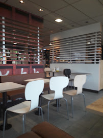 Atmosphère du Restauration rapide McDonald's à Quiévrechain - n°10
