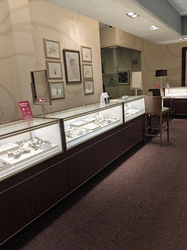 Jewelry Store «Helzberg Diamonds», reviews and photos, 1201 Lake Woodlands Dr Suite #2058, The Woodlands, TX 77380, USA