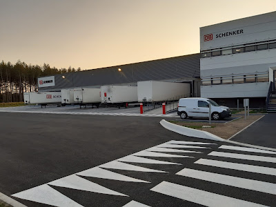 DB SCHENKER Routier à Fay-aux-Loges