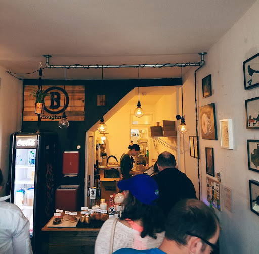 Donut Shop «B. Doughnut», reviews and photos, 7 Loudoun St SW, Leesburg, VA 20175, USA