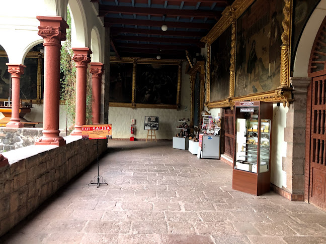 Museo y Catacumbas del Convento de San Francisco de Asis de Cusco - Cusco