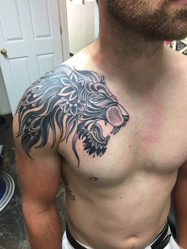 Explore knee tattoo ideas male, creative tattoo ideas in Sioux City, available at Addictive Tattoo-Piercing