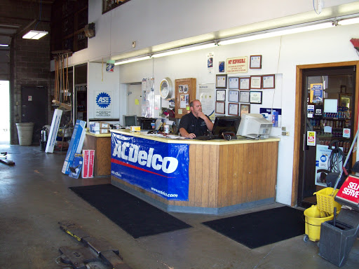 Auto Repair Shop «Atherton Automotive Service Center», reviews and photos, 2900 W Broadway, Council Bluffs, IA 51501, USA