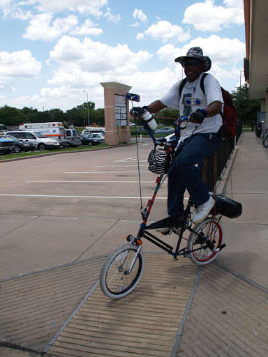 Bicycle Store «Houston Cycling Centres Southwest», reviews and photos, 6607 S Braeswood Blvd, Houston, TX 77096, USA