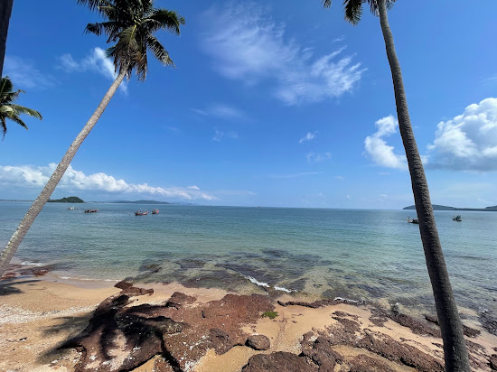 Pharadonphap Beach