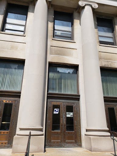 Post Office «United States Postal Service», reviews and photos, 4602 21st St, Long Island City, NY 11101, USA