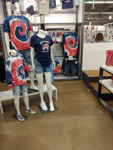 Clothing Store «Old Navy», reviews and photos, 2828 E 3rd St, Bloomington, IN 47401, USA