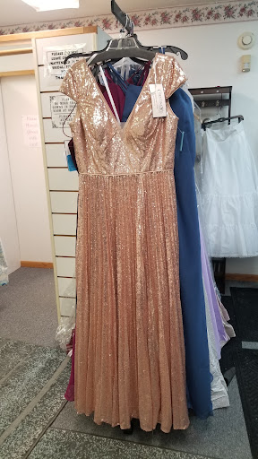 Bridal Shop «Classy Consignments Bridal», reviews and photos, 2540 N Ferry St, Anoka, MN 55303, USA