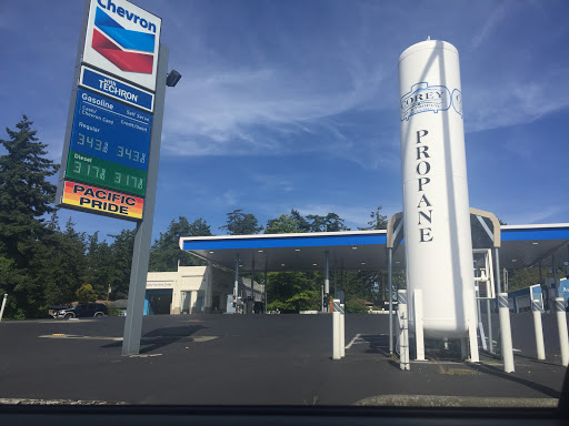Midway Carwash Chevron en Oak Harbor