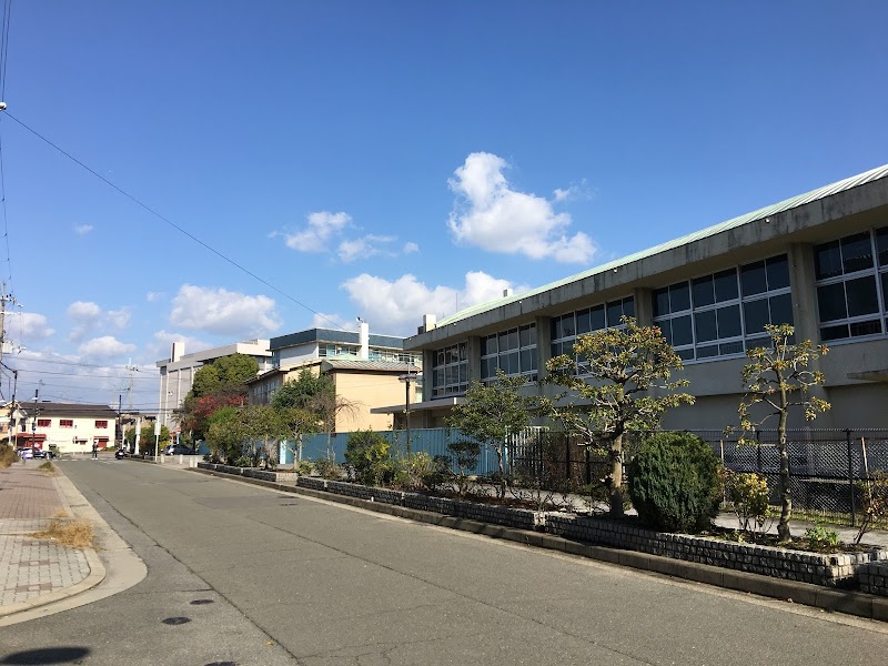 寝屋川市立第一中学校 大阪府寝屋川市高宮新町 中学校 学校 塾 グルコミ