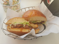 Sandwich au poulet du Restaurant de hamburgers Blend Hamburger Charonne à Paris - n°6
