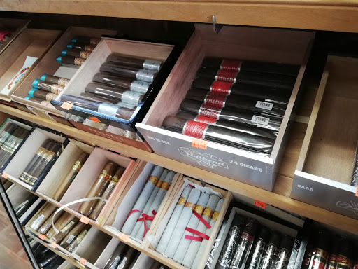 Tobacco Shop «Smoke 4 Less», reviews and photos, 909 S Central Ave, Compton, CA 90220, USA