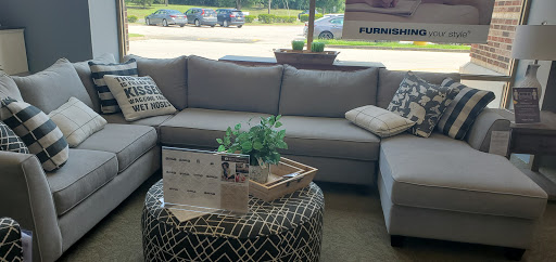 Furniture Store «Raymour & Flanigan Furniture and Mattress Store», reviews and photos, 1450 Clements Bridge Rd, Deptford Township, NJ 08096, USA