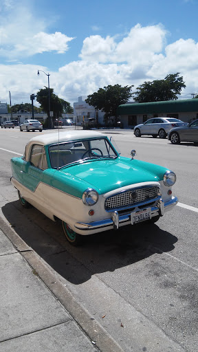 Thrift Store «Goodwill West Palm Beach/South Dixie Store & Donation Center», reviews and photos